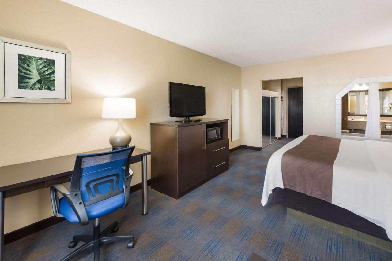 Quality Inn Upper Sandusky Ngoại thất bức ảnh