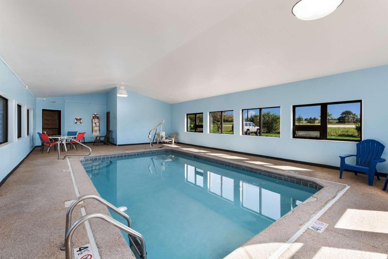 Quality Inn Upper Sandusky Ngoại thất bức ảnh
